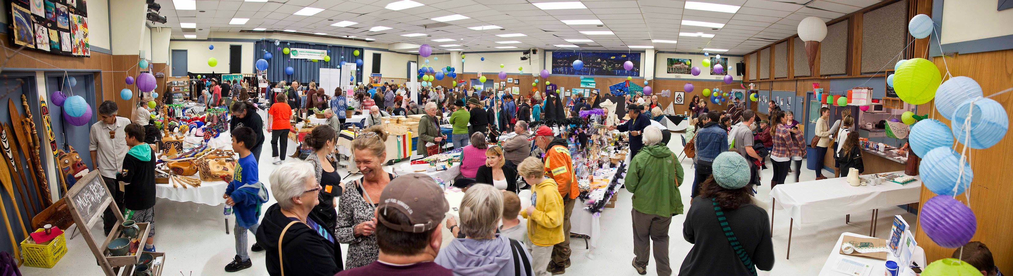 QC Community Club Christmas Craft Fair